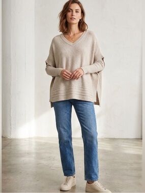 Cashmere blend long sleeve oversized v-Neck sweater
